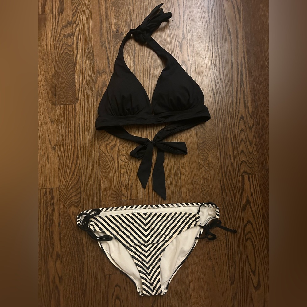 Athleta Black and White Bikini Set